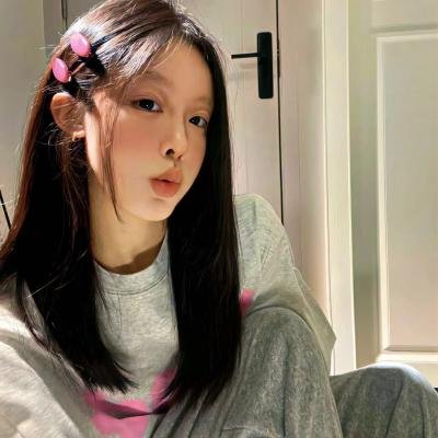女孩舞步